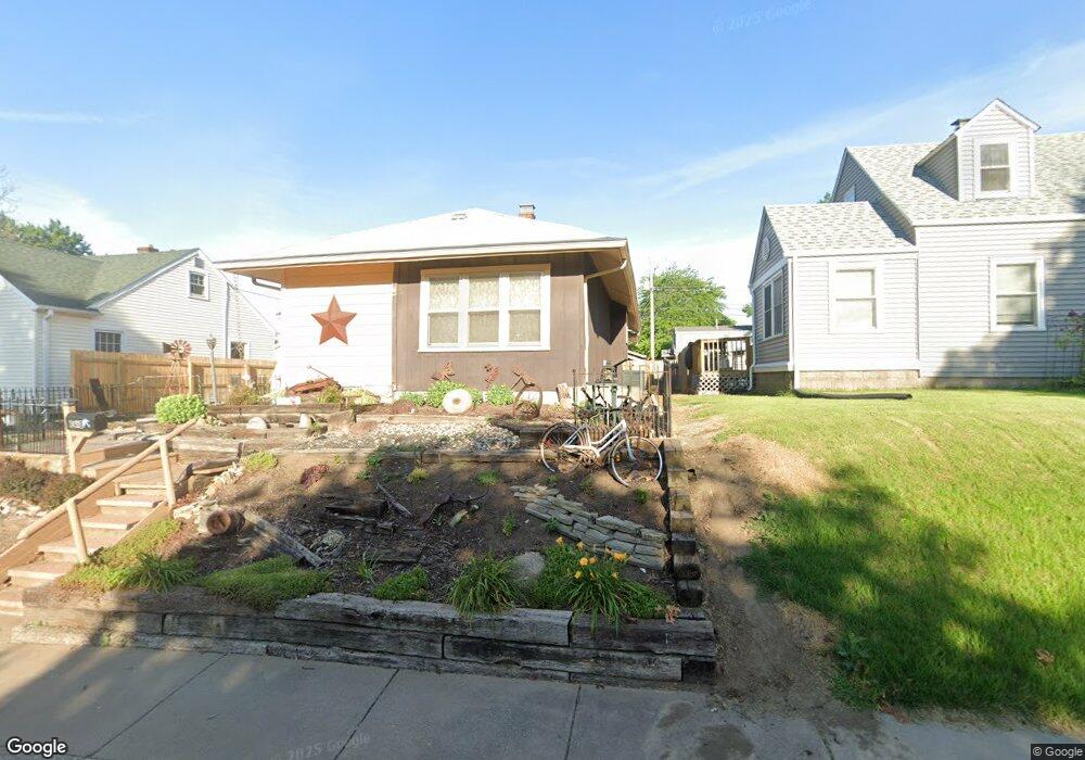 2418 Wilkes Ave, Davenport, IA 52804 - photo 1