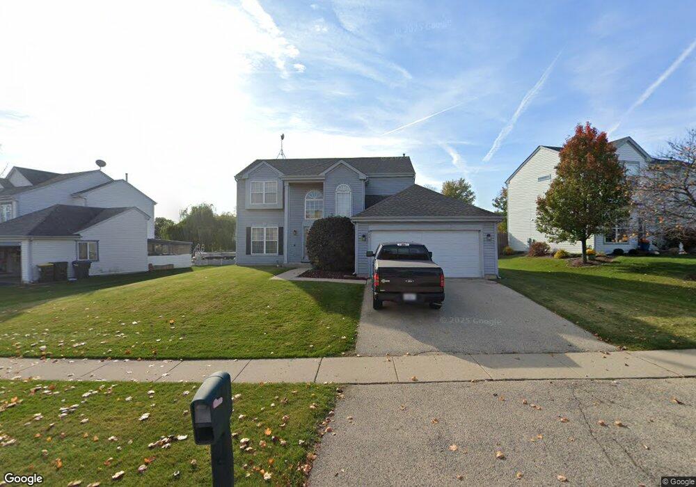 611 Anderson Dr, Lake In the Hills, IL 60156 - photo 1