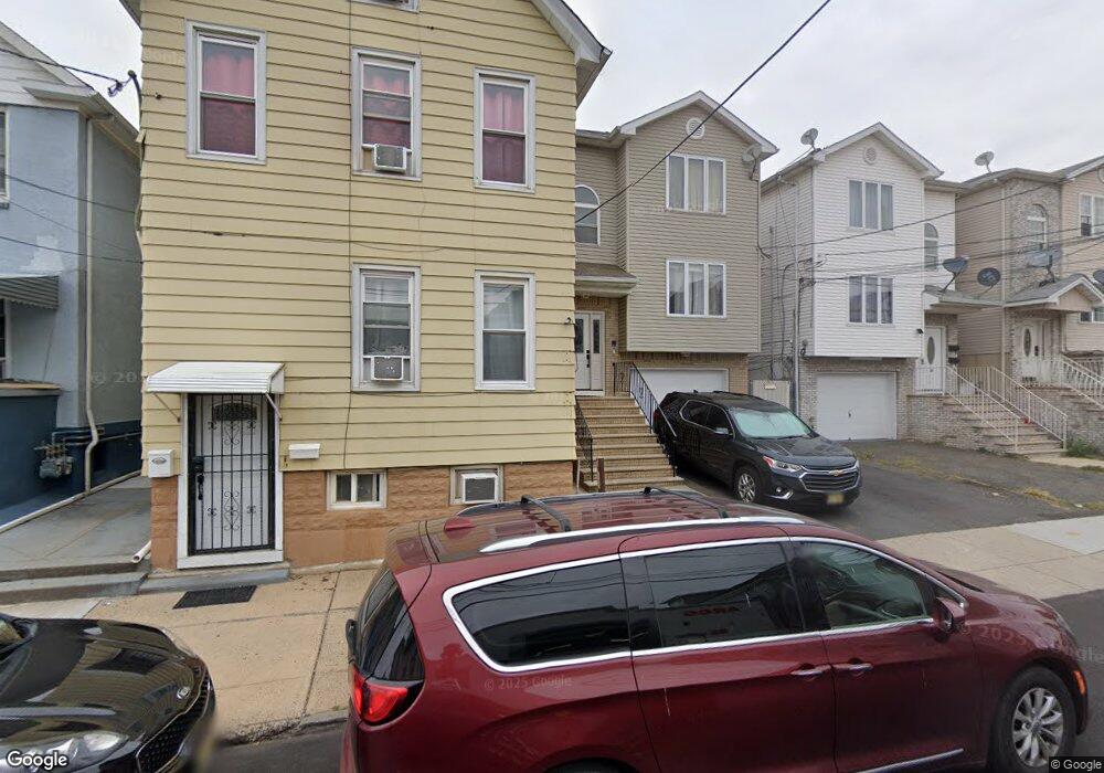21 S 7th St, Elizabeth, NJ 07202 - photo 1