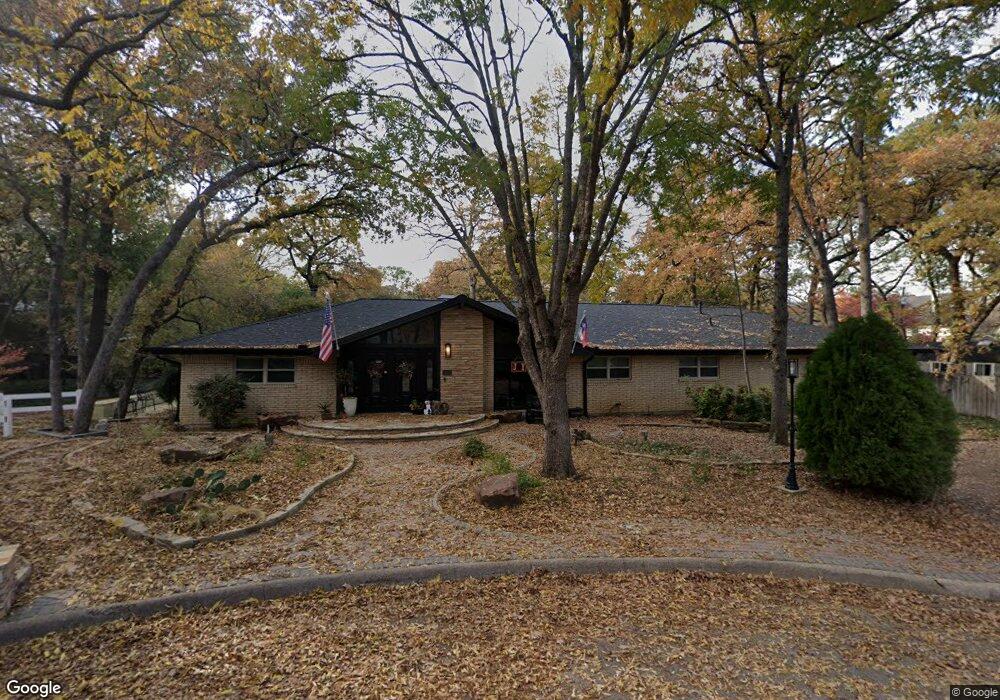 1106 Penoak Ct, Euless, TX 76040 - photo 1