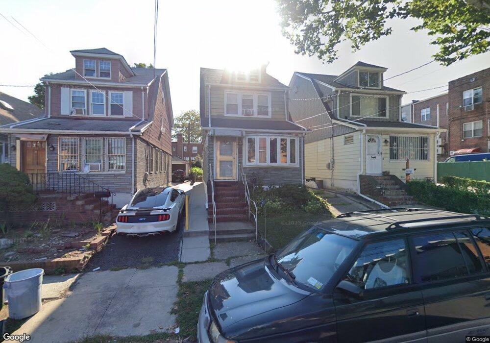 5941 157th St, Flushing, NY 11355 - photo 1