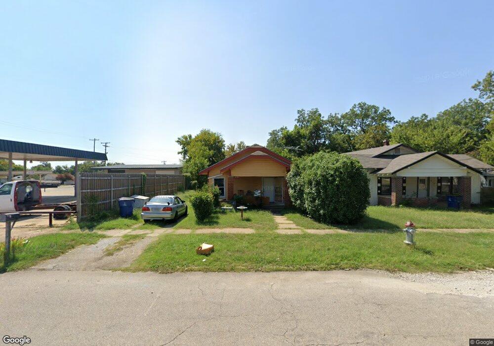 210 W Heron St, Denison, TX 75020 - photo 1