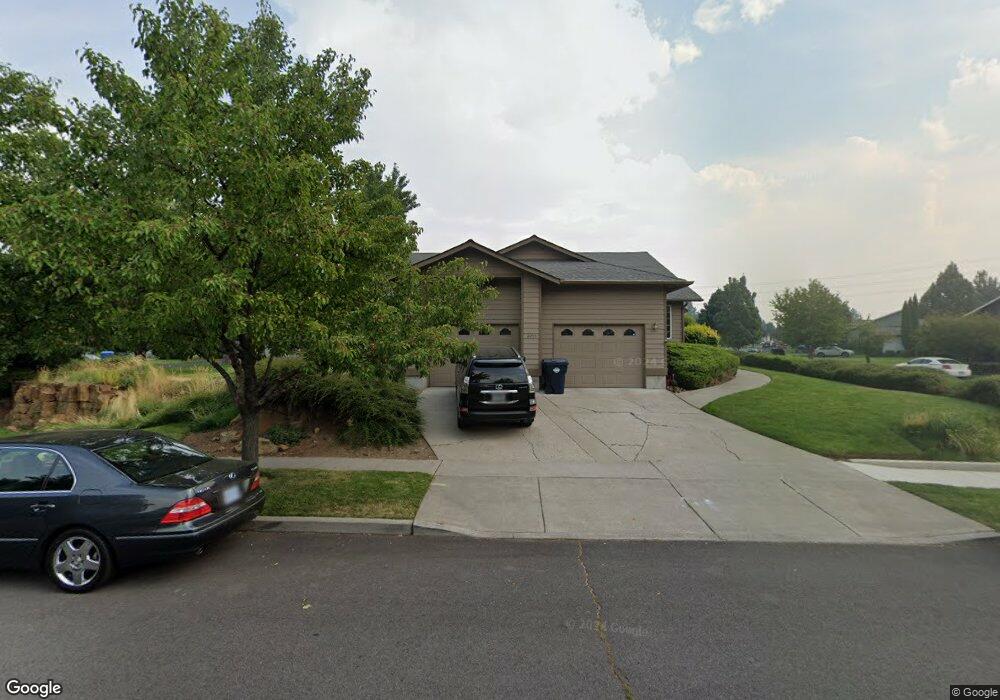 2055 NE Chanel Ct, Bend, OR 97701 - photo 1