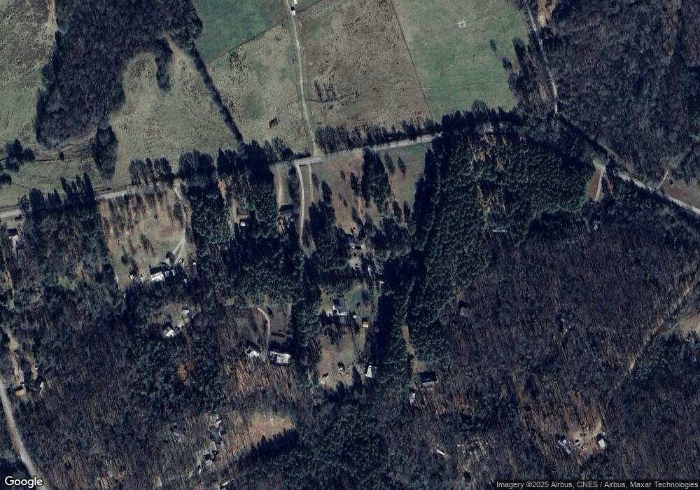 304 Borders Rd, Commerce, GA 30530 - photo 1