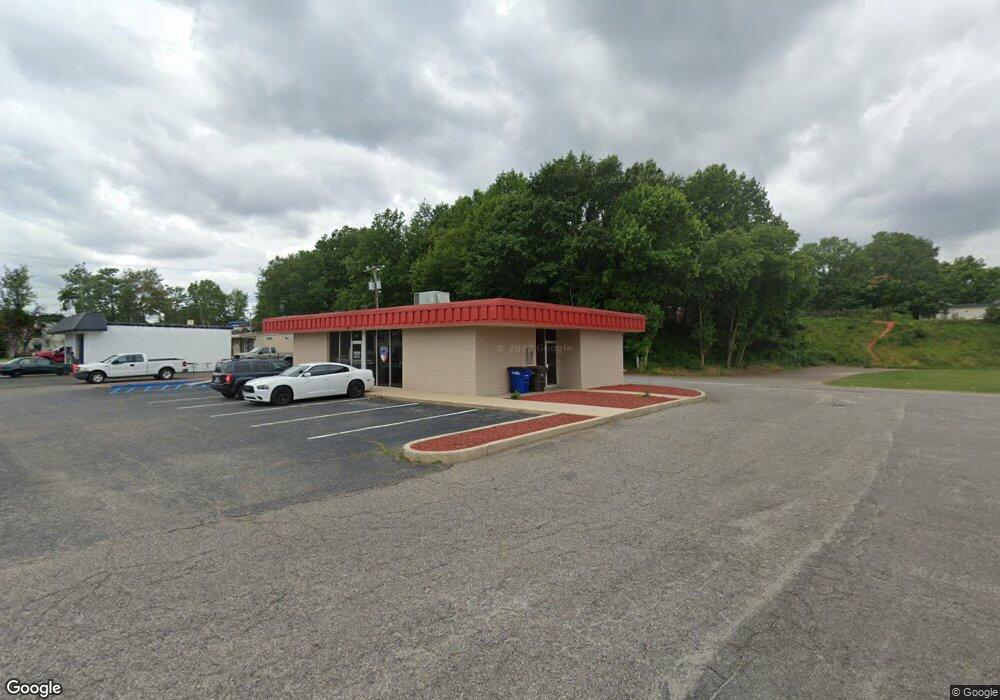 1392 Shelton Ave, Statesville, NC 28677 - photo 1