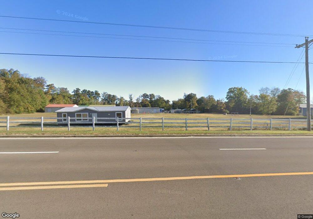 2019 Madison St, Shelbyville, TN 37160 - photo 1