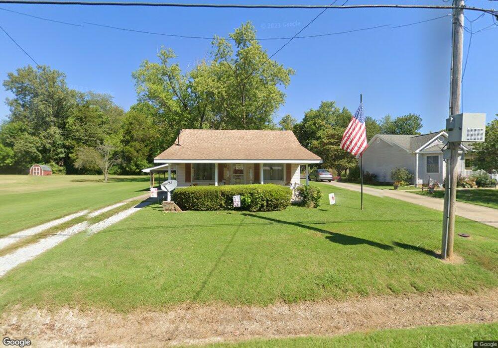 1620 Dorris Heights Rd, Harrisburg, IL 62946 - photo 1