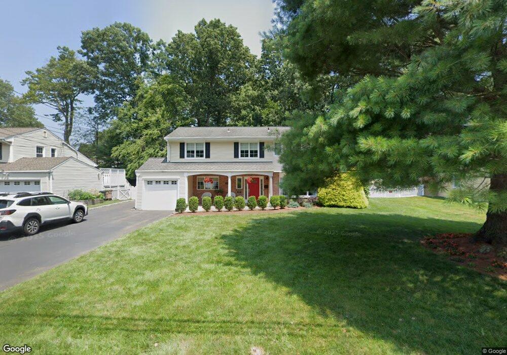 97 Rolling Wood Dr, Stamford, CT 06905 - photo 1