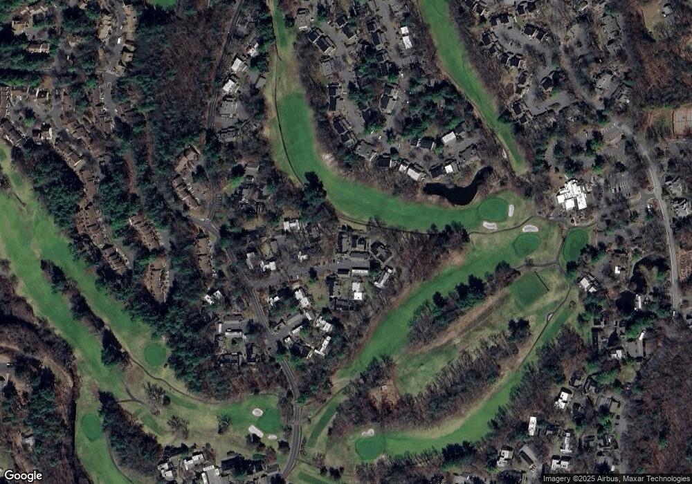 18 Canterbury Ln, Avon, CT 06001 - photo 1