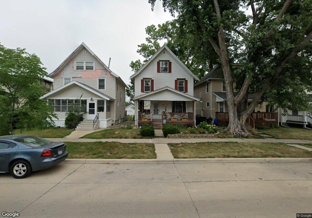 1214 B Ave NW, Cedar Rapids, IA 52405 - photo 1