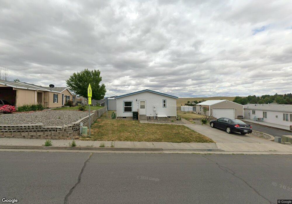 710 SW Runnion Ave, Pendleton, OR 97801 - photo 1