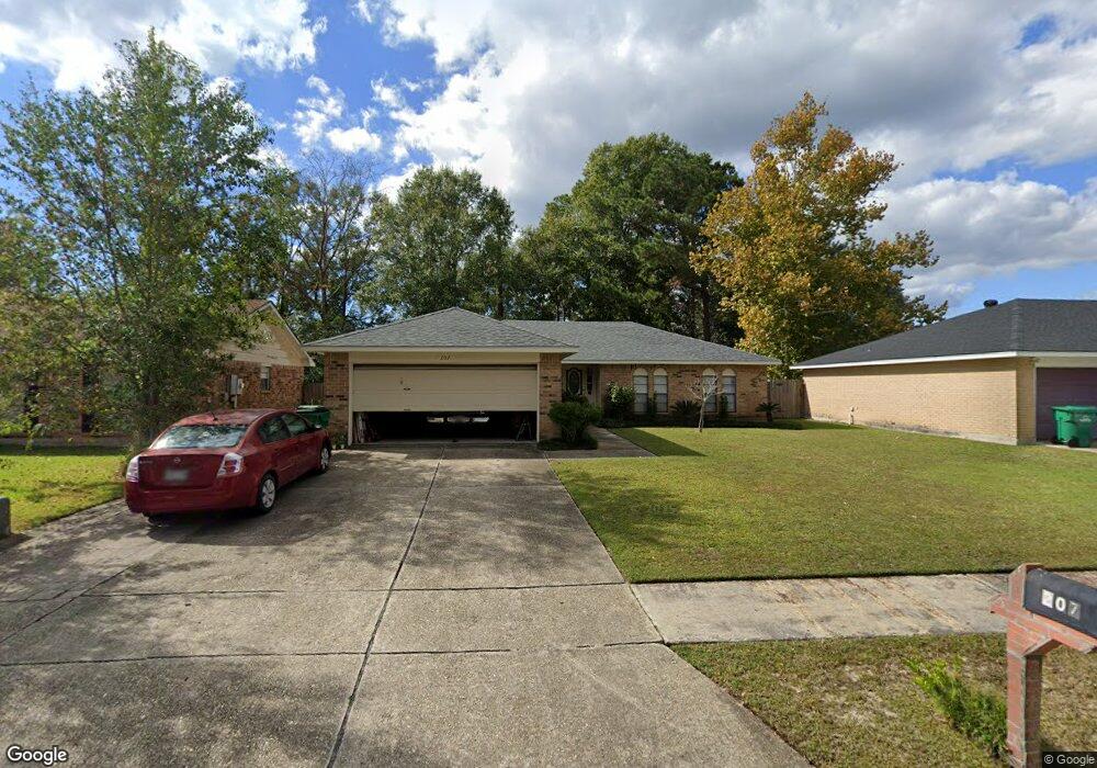 207 Bishops Dr, Slidell, LA 70458 - photo 1