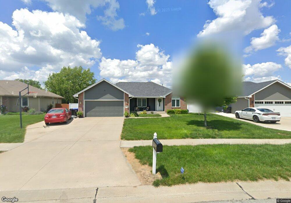 3418 SW 47th Ct, Topeka, KS 66610 - photo 1