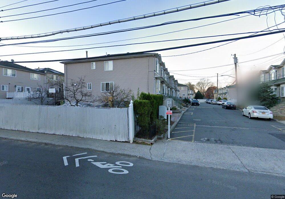 20 Lyceum Ct, Staten Island, NY 10310 - photo 1