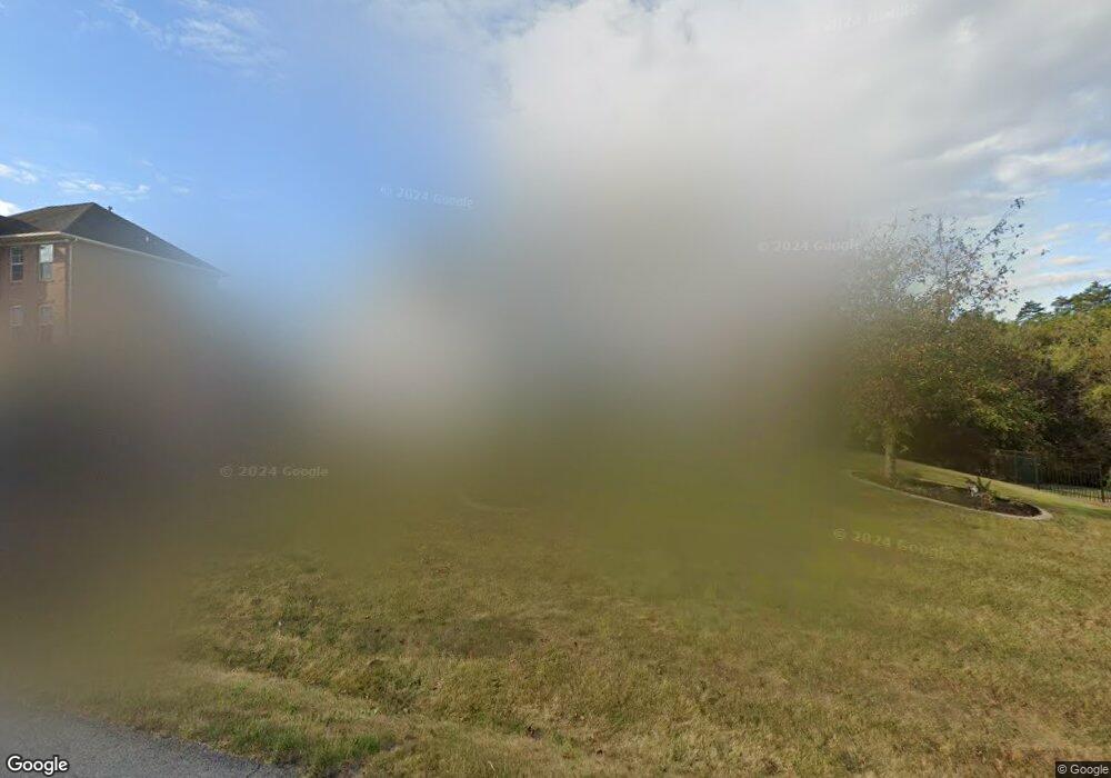 563 Shannon Dr N, Greencastle, PA 17225 - photo 1