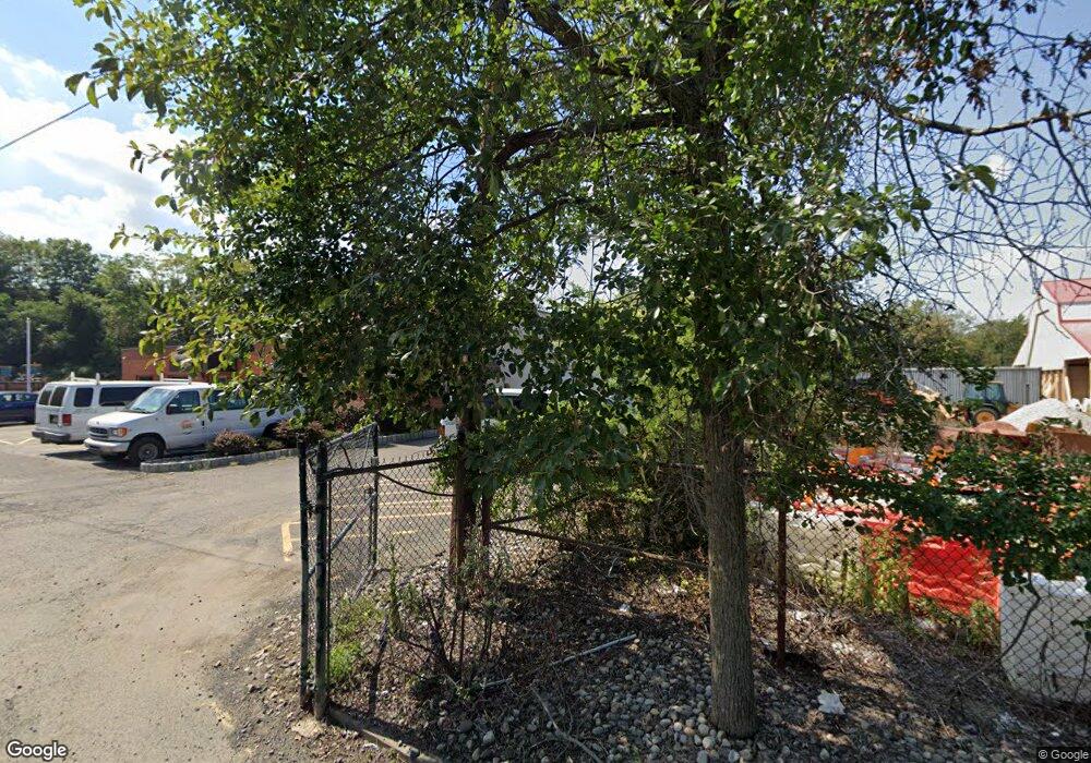 737 New Durham Rd unit 4, Edison, NJ 08817 - photo 1