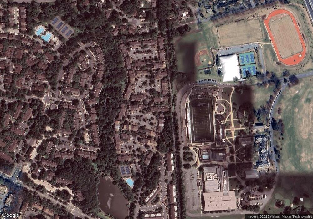 10787 Brewer House Rd, Rockville, MD 20852 - photo 1