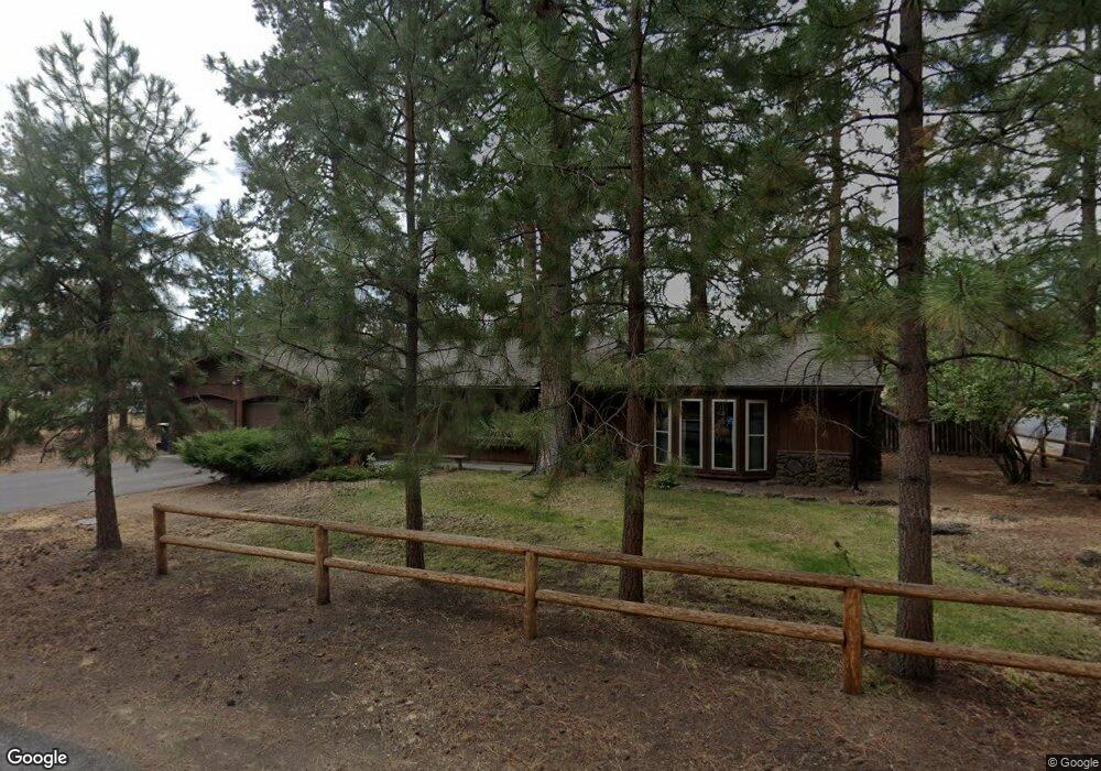 60817 Park Vista Cir, Bend, OR 97702 - photo 1