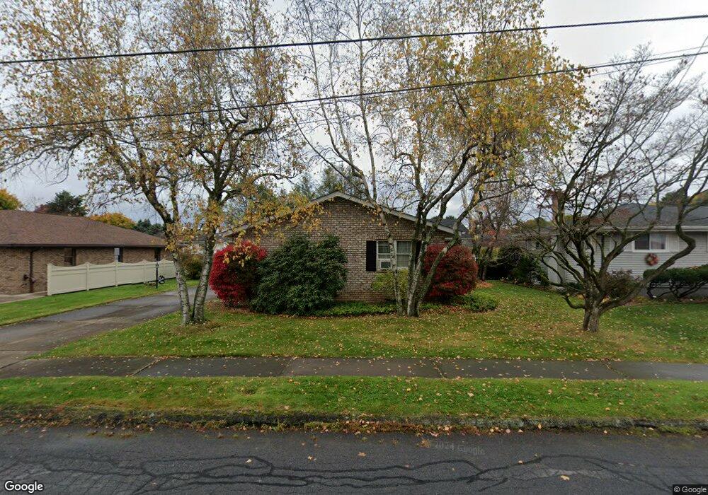 729 Sunset Dr, Olyphant, PA 18447 - photo 1