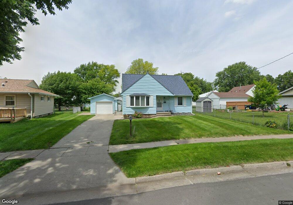 2308 Tomlin Ln, Des Moines, IA 50317 - photo 1