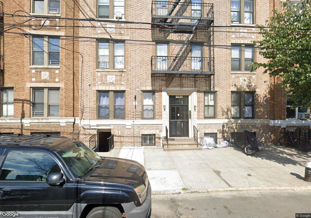 25-38 43rd St unit E4, Long Island City, NY 11103 - photo 1