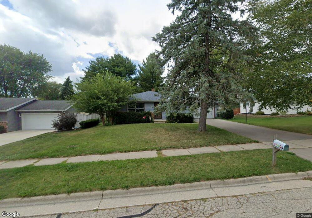 680 Dunn Ave, Oregon, WI 53575 - photo 1