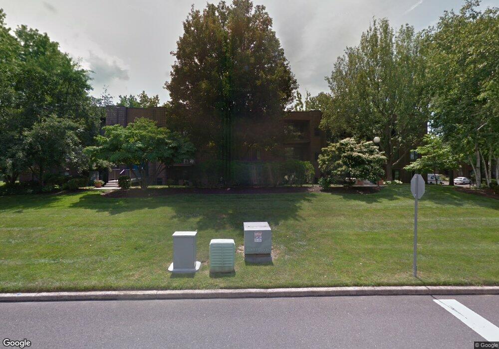 85 Oakridge Dr unit 85, Langhorne, PA 19047 - photo 1