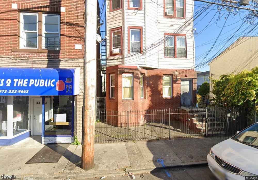 263 Rosa Parks Blvd, Paterson, NJ 07501 - photo 1