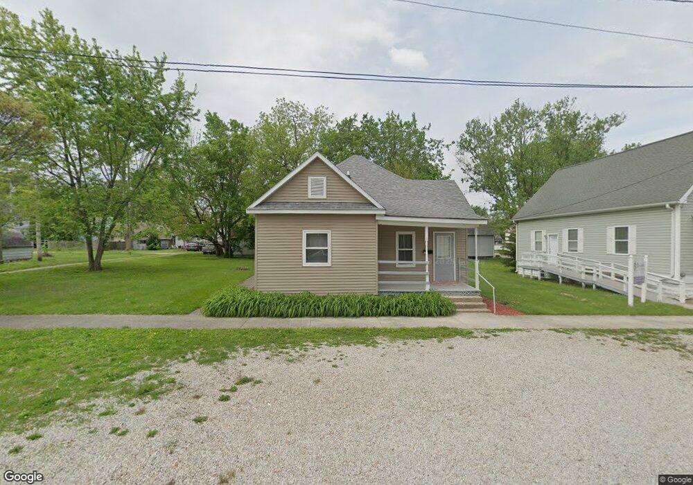 521 N 20th St, Mattoon, IL 61938 - photo 1