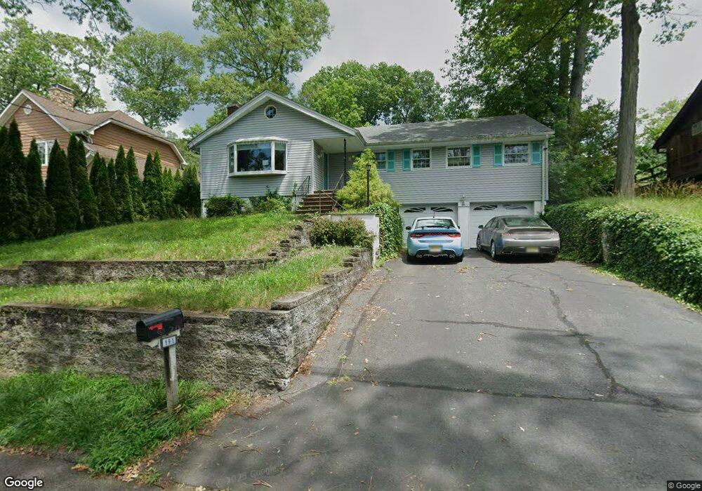 191 Mohawk Trail, Wayne, NJ 07470 - photo 1