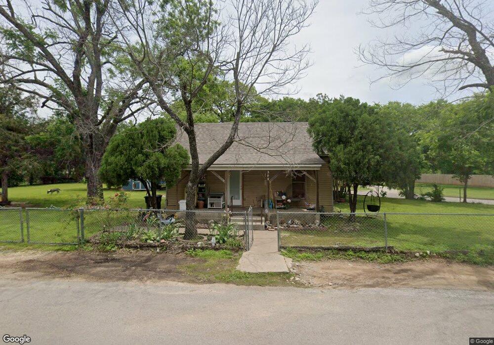 206 Chase Ave, Cleburne, TX 76031 - photo 1