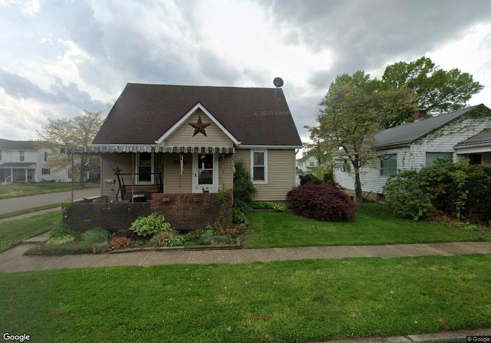 759 Elm St, Coshocton, OH 43812 - photo 1