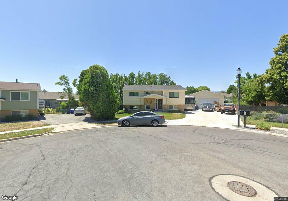 7688 S 2500 W, West Jordan, UT 84084 - photo 1