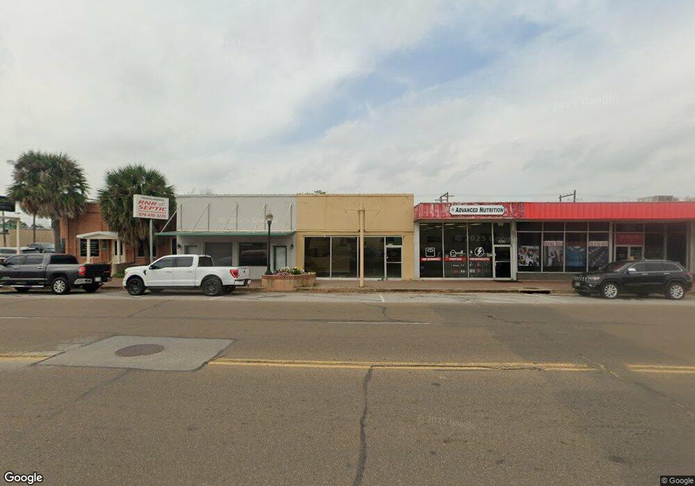 2224 Avenue F, Bay City, TX 77414 - photo 1