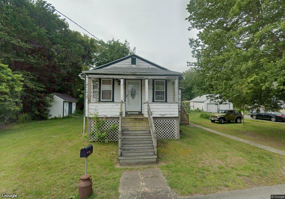 18 York St, North Dartmouth, MA 02747 - photo 1