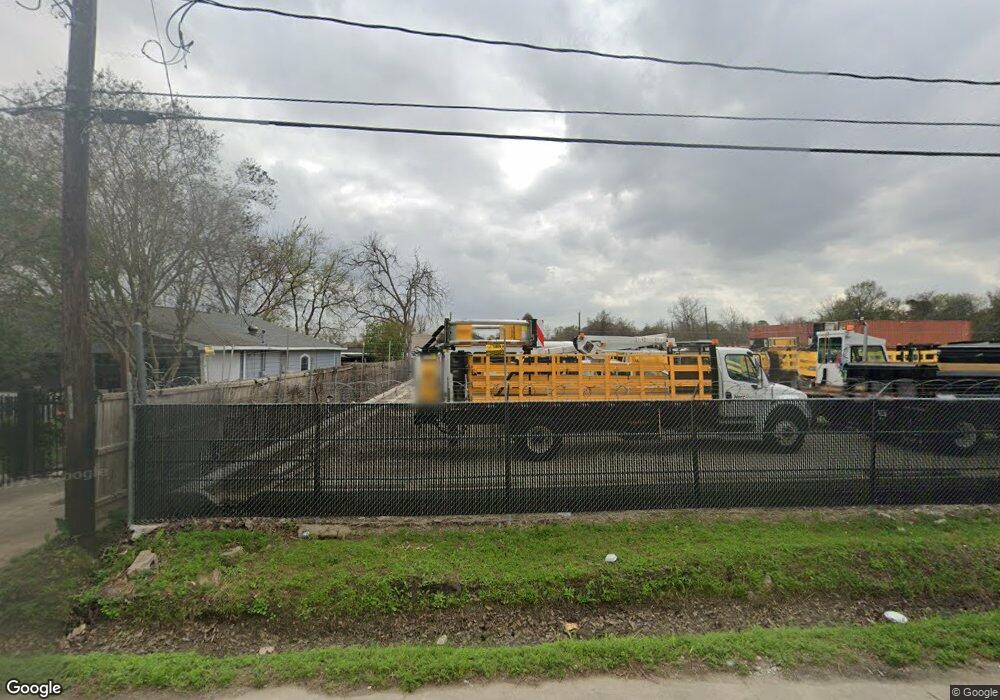 717 Granville Dr, Houston, TX 77091 - photo 1