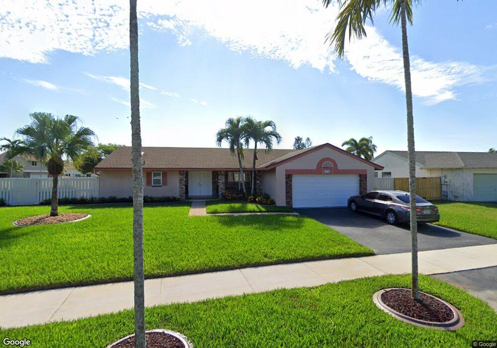 14700 Madison Place, Davie, FL 33325 - photo 1