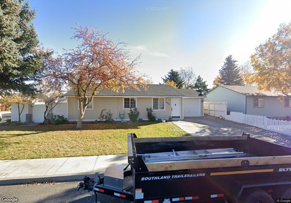 1646 SW 33rd St, Redmond, OR 97756 - photo 1