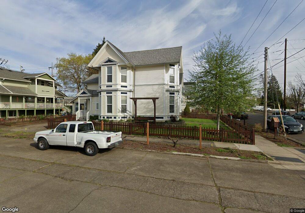 334 Calapooia St SW unit 2, Albany, OR 97321 - photo 1