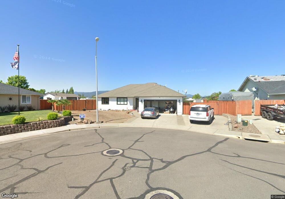 1355 Scofield St, Central Point, OR 97502 - photo 1