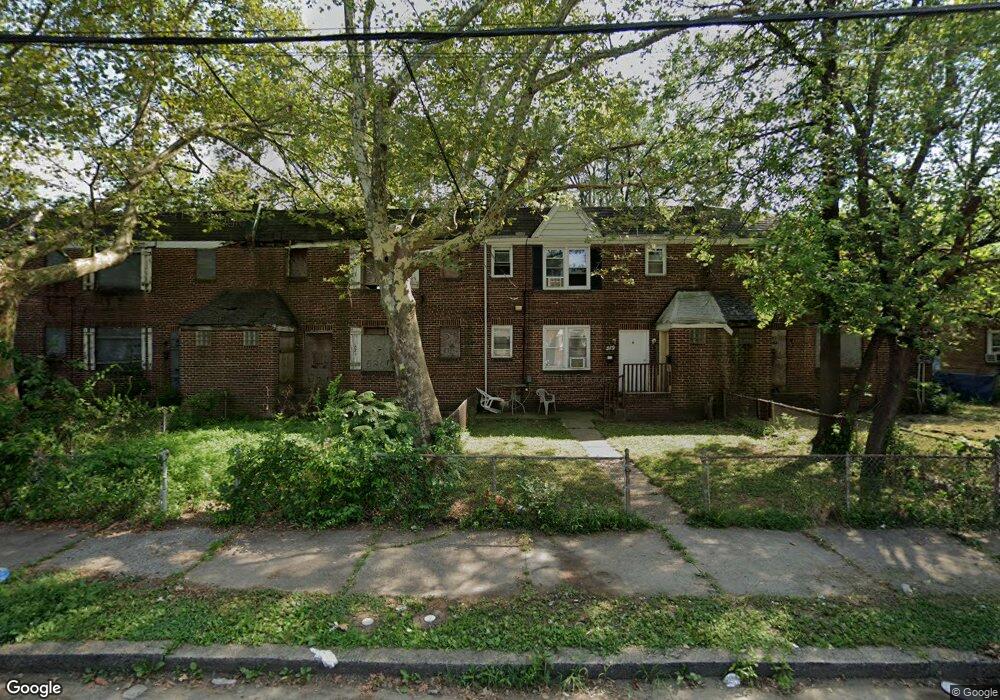 519 Pfeiffer St, Camden, NJ 08105 - photo 1