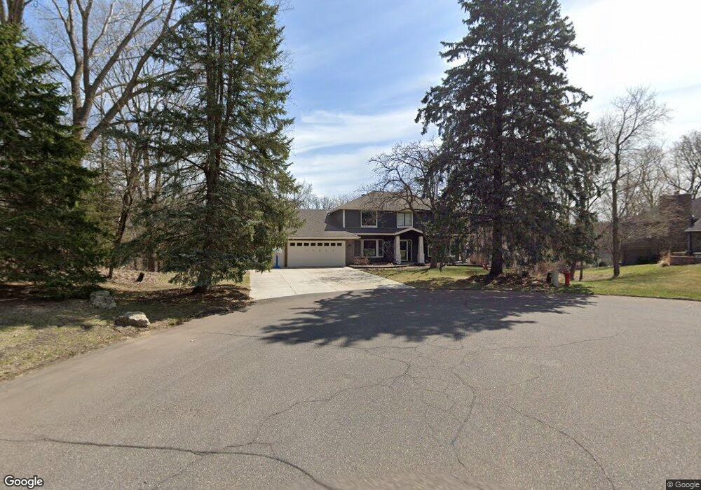 15801 Erickson Ln, Minnetonka, MN 55345 - photo 1