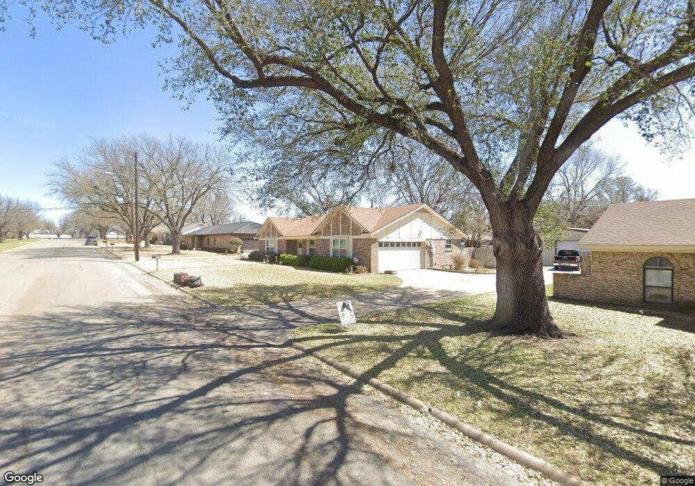 1215 Surry Place Dr, Cleburne, TX 76033 - photo 1