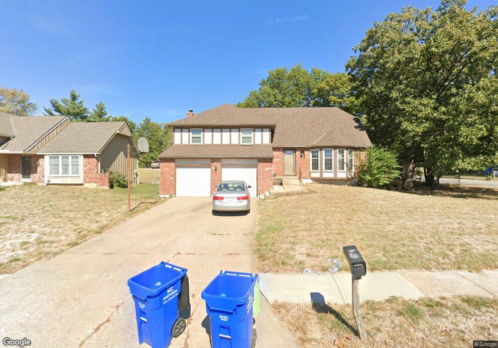 11908 W 72nd St, Shawnee, KS 66216 - photo 1