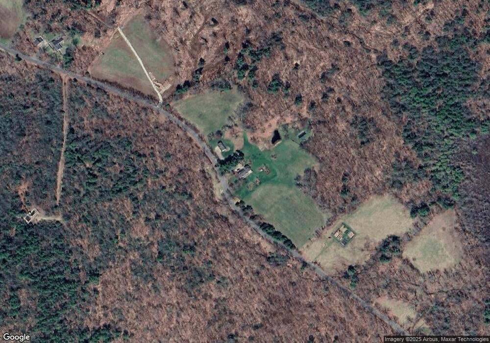 402 Loon Meadow Dr, Norfolk, CT 06058 - photo 1