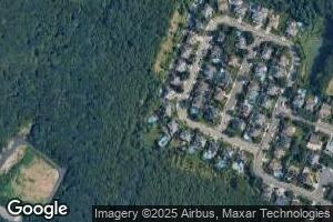 333 Carnation Dr, Farmingdale, NY 11735