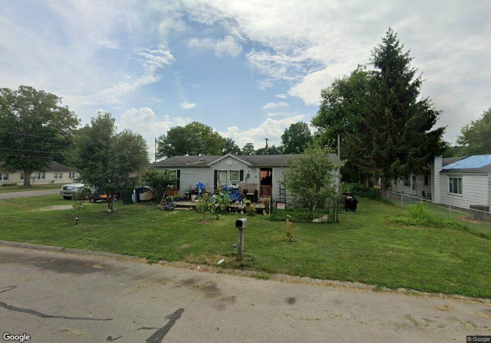 2211 S Delawanda Ave, Muncie, IN 47302 - photo 1