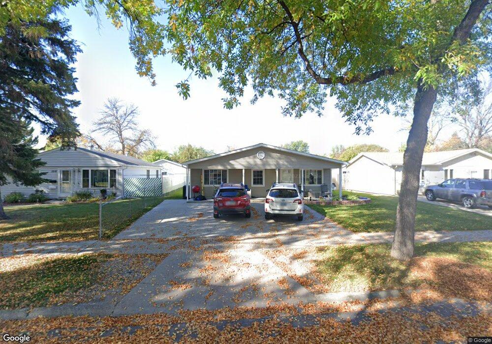 1206 S 19th St, Grand Forks, ND 58201 - photo 1