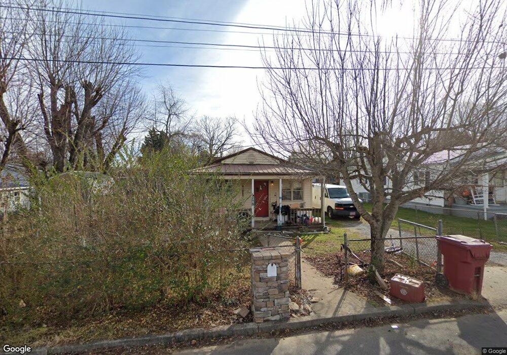 2414 Park Ave, Johnson City, TN 37601 - photo 1