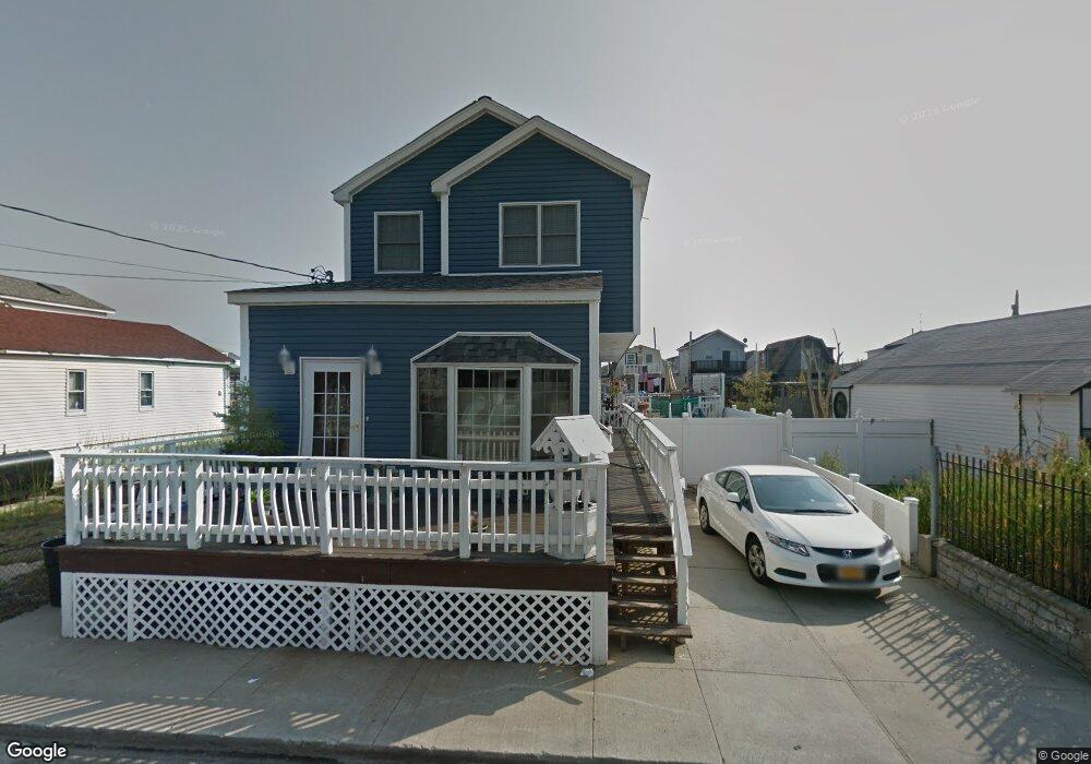 34 W 11th Rd, Broad Channel, NY 11693 - photo 1